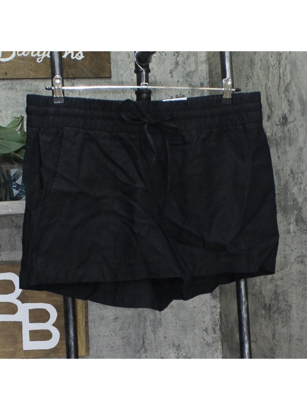NWT INC International Concepts Elastic Waist Front Tie Mid Rise Shorts Black XL